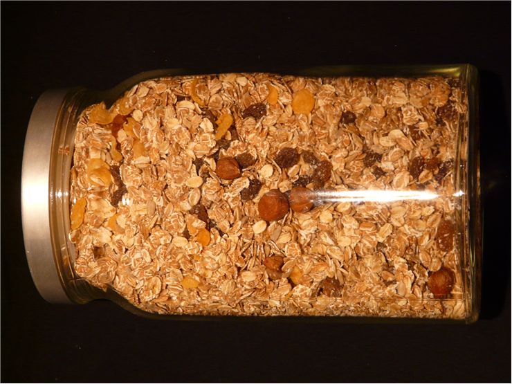 Picture Of Oatmeal Cereals Raisins